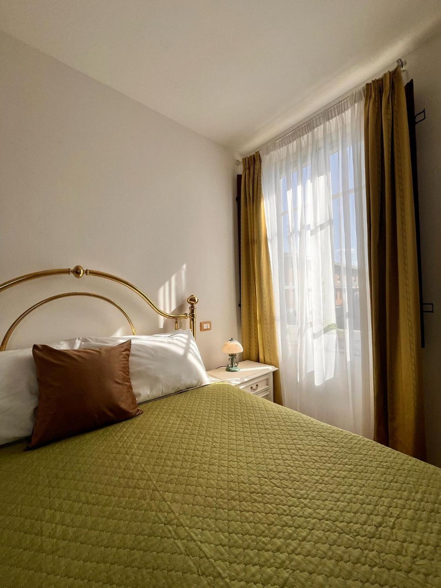 Charme Con Parcheggio Apartment ลุคคา ภายนอก รูปภาพ