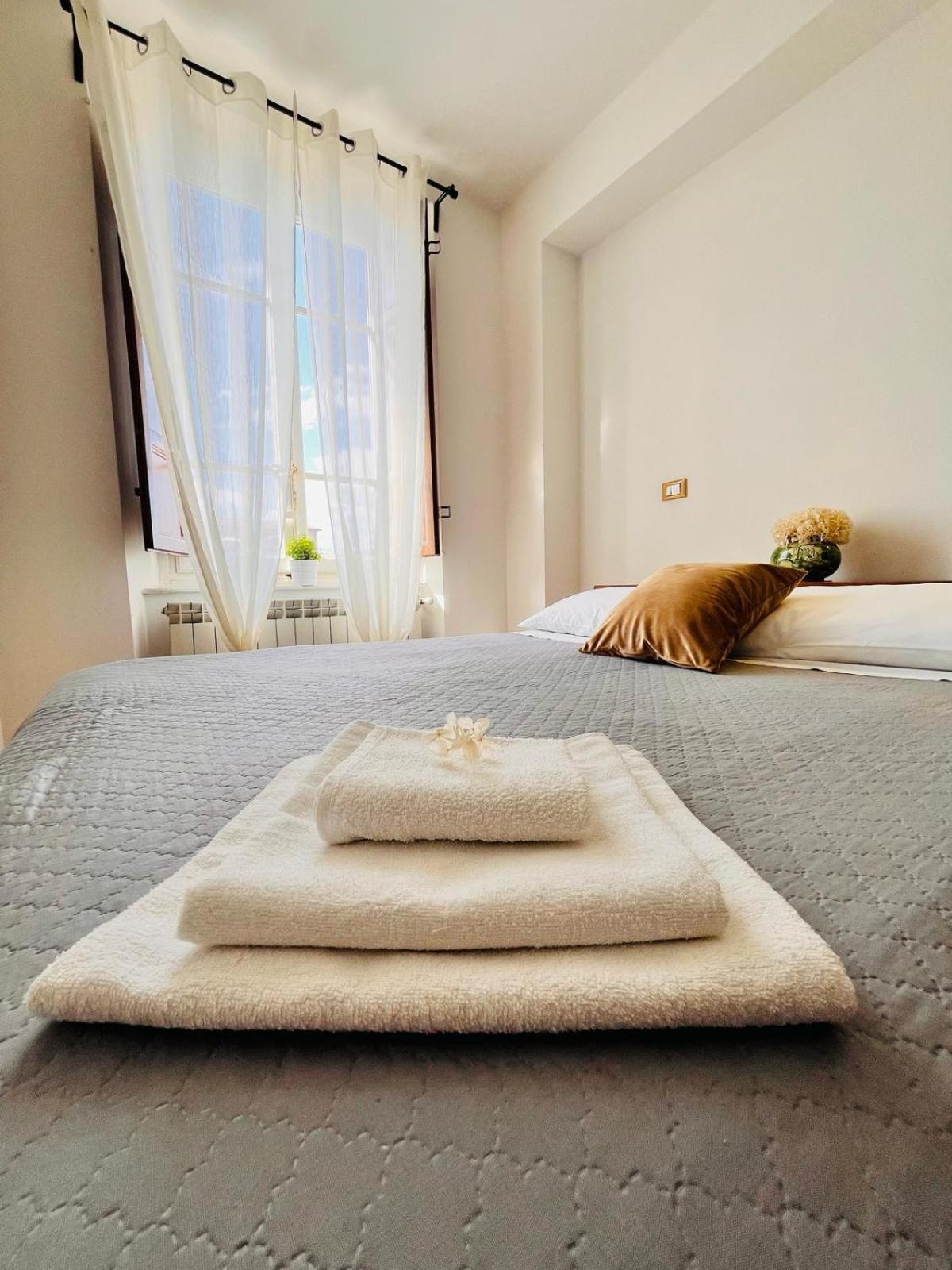 Charme Con Parcheggio Apartment ลุคคา ภายนอก รูปภาพ