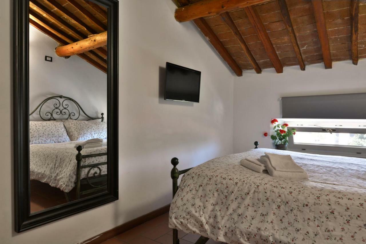 Charme Con Parcheggio Apartment ลุคคา ภายนอก รูปภาพ